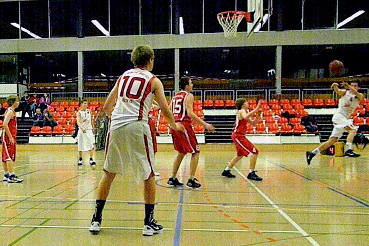 Foto &copy;Jessye VanDuine, 2011