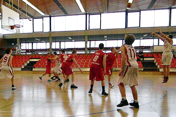 Foto &copy;Jessye VanDuine, 2011