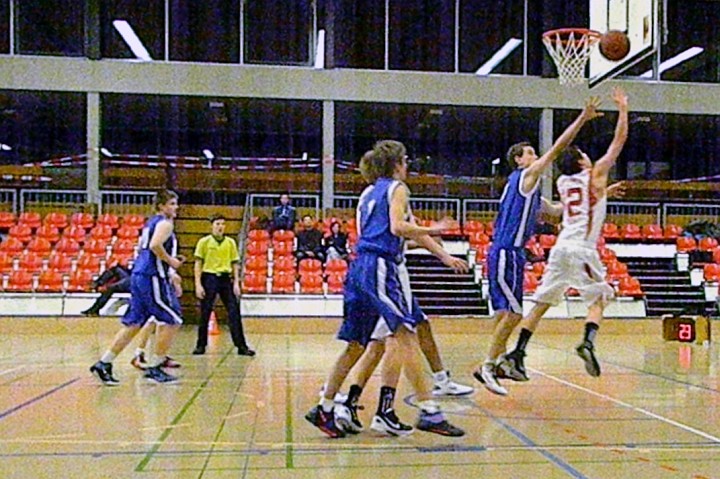 Foto &copy;Jessye VanDuine, 2011
