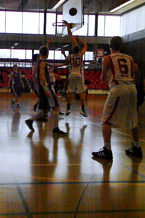 Foto &copy;Jessye VanDuine, 2011